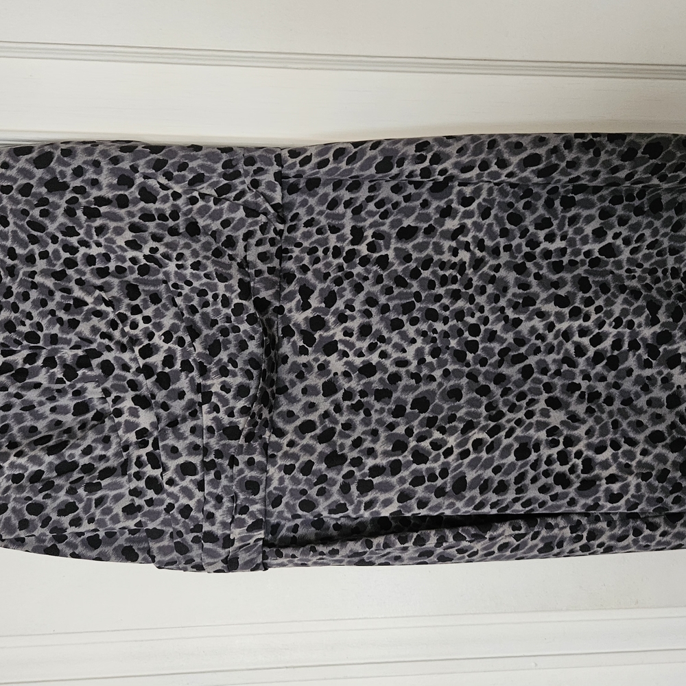 Ann Taylor Sleeveless  Black and Gray Animal Print Dress